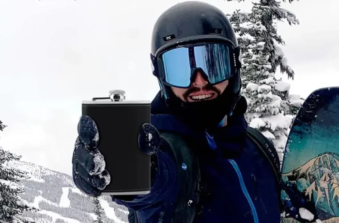 flasque à whisky en cuir noir alpiniste